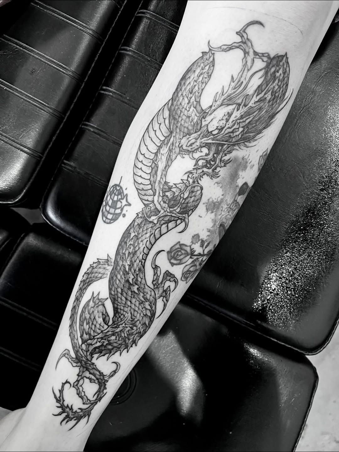 Tattoo by @__ungravity__ — japanese_irezumi, black_and_grey