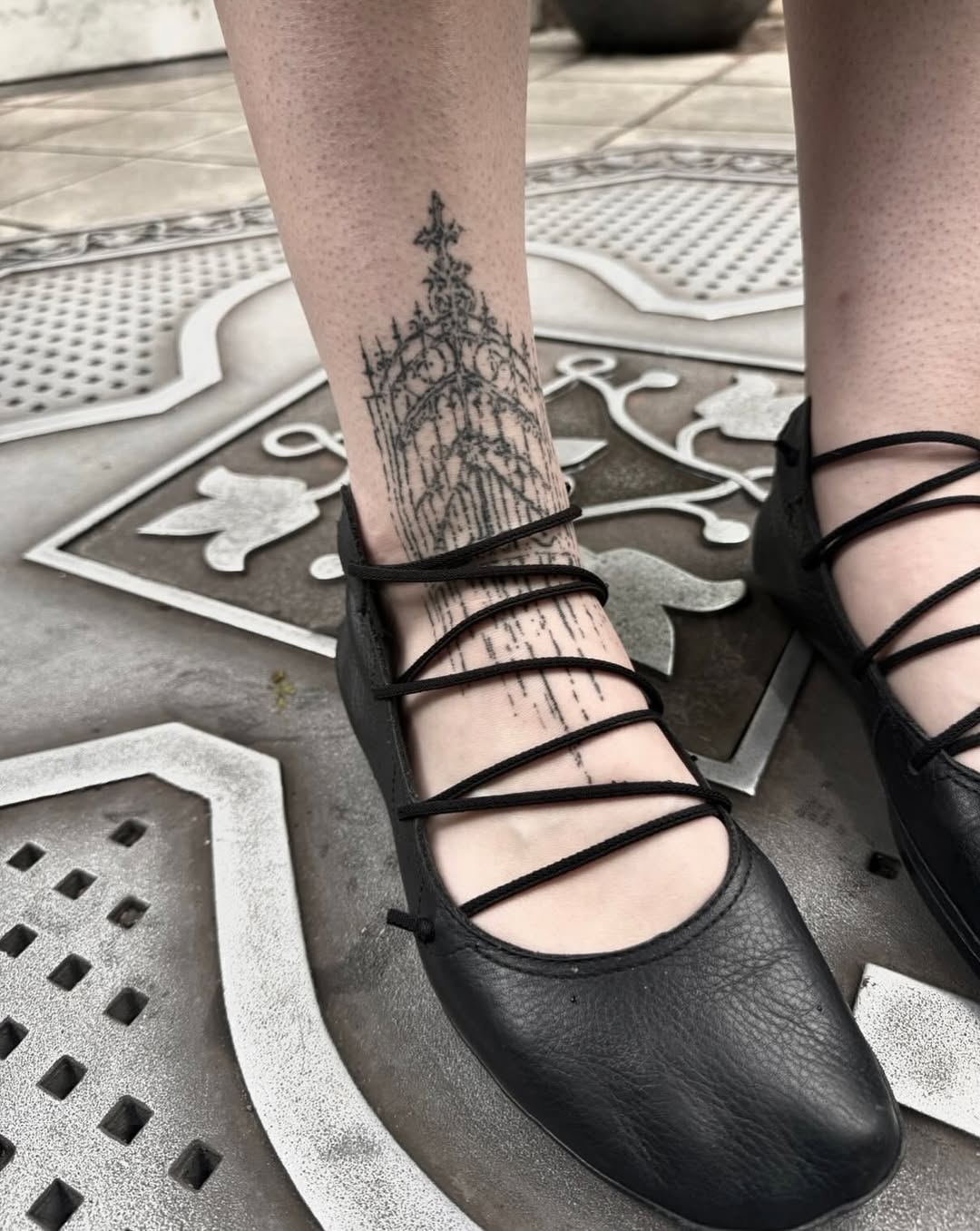 Tattoo by @friedraven_tattoo β blackwork, illustrative