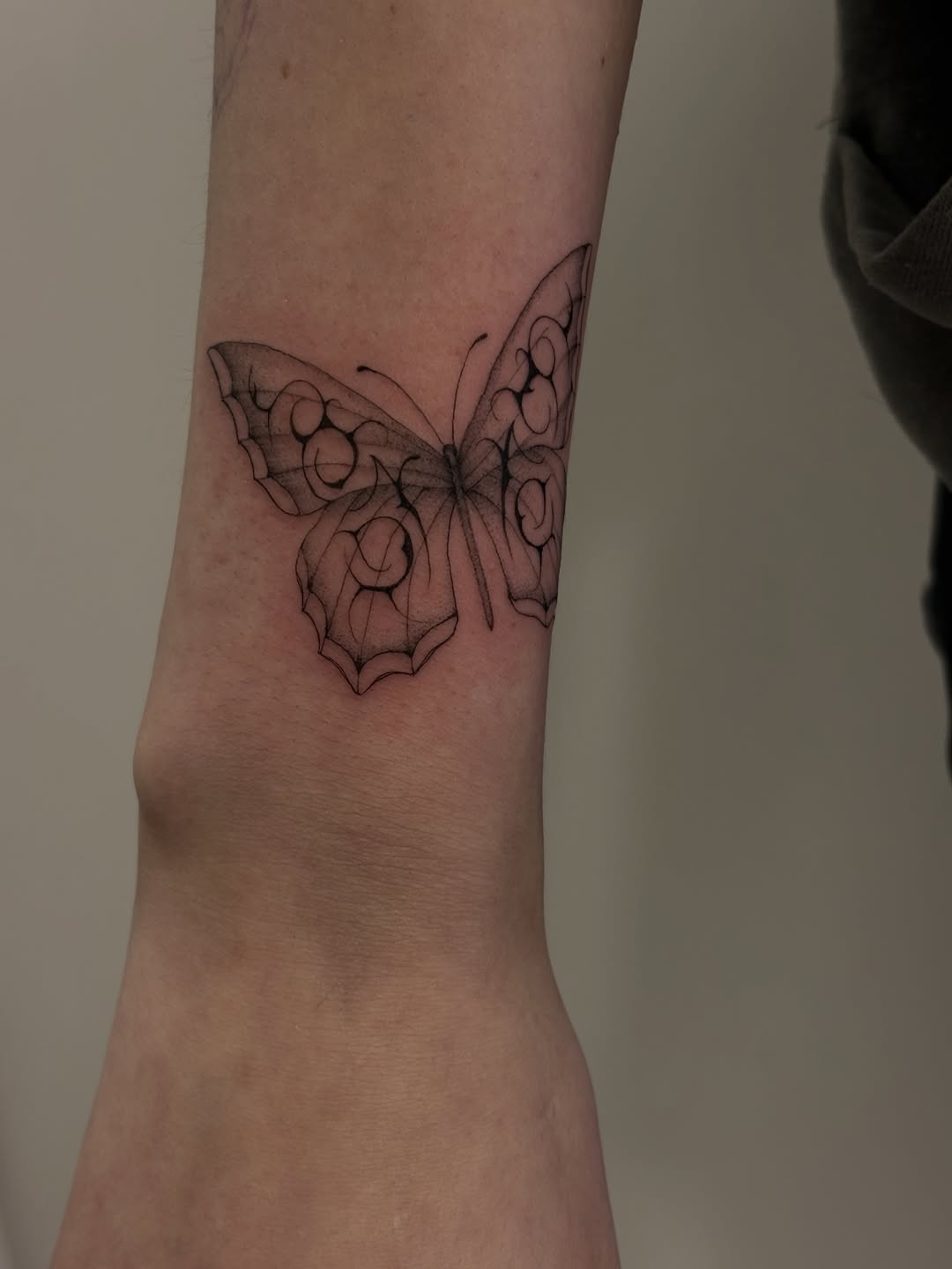 Tattoo by @bladetobabe — fine_line, illustrative