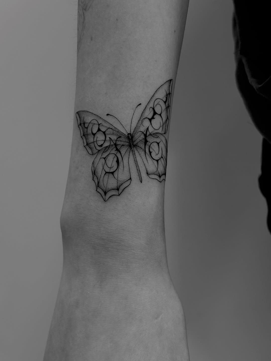 Tattoo by @bladetobabe — fine_line, illustrative