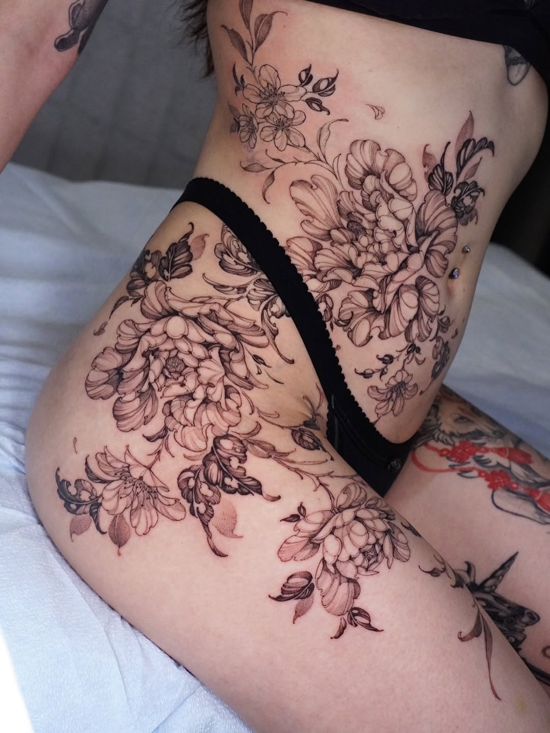 Tattoo by @huynhle_tattoo — black_and_grey