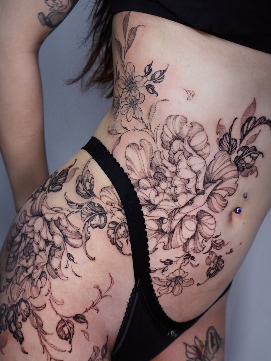 Tattoo by @huynhle_tattoo — black_and_grey