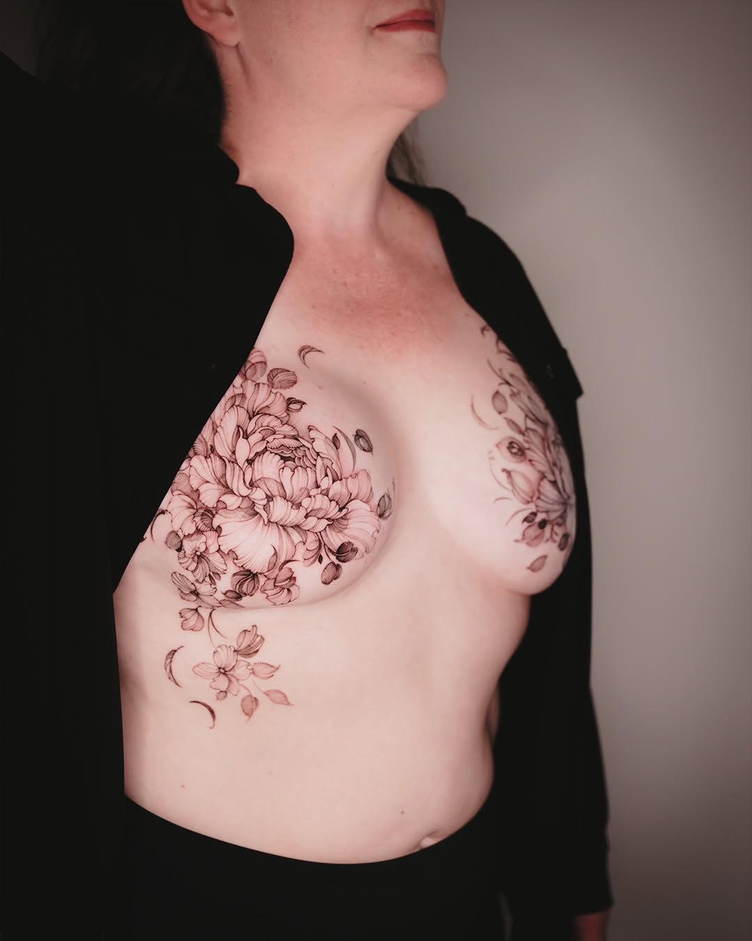 Tattoo by @estherinkflower — illustrative, black_and_grey
