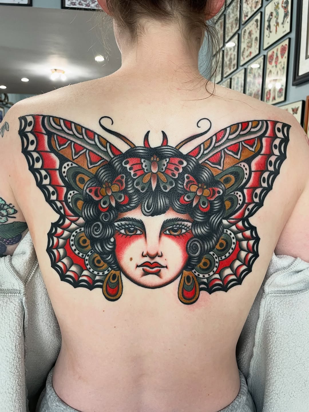 Tattoo by @katbarrieau — american_traditional, illustrative
