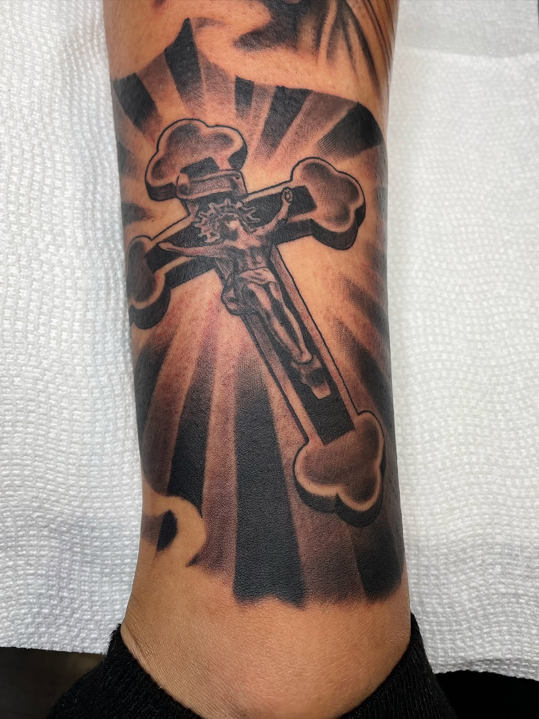Tattoo by @alexorteez โ black_and_grey, realism