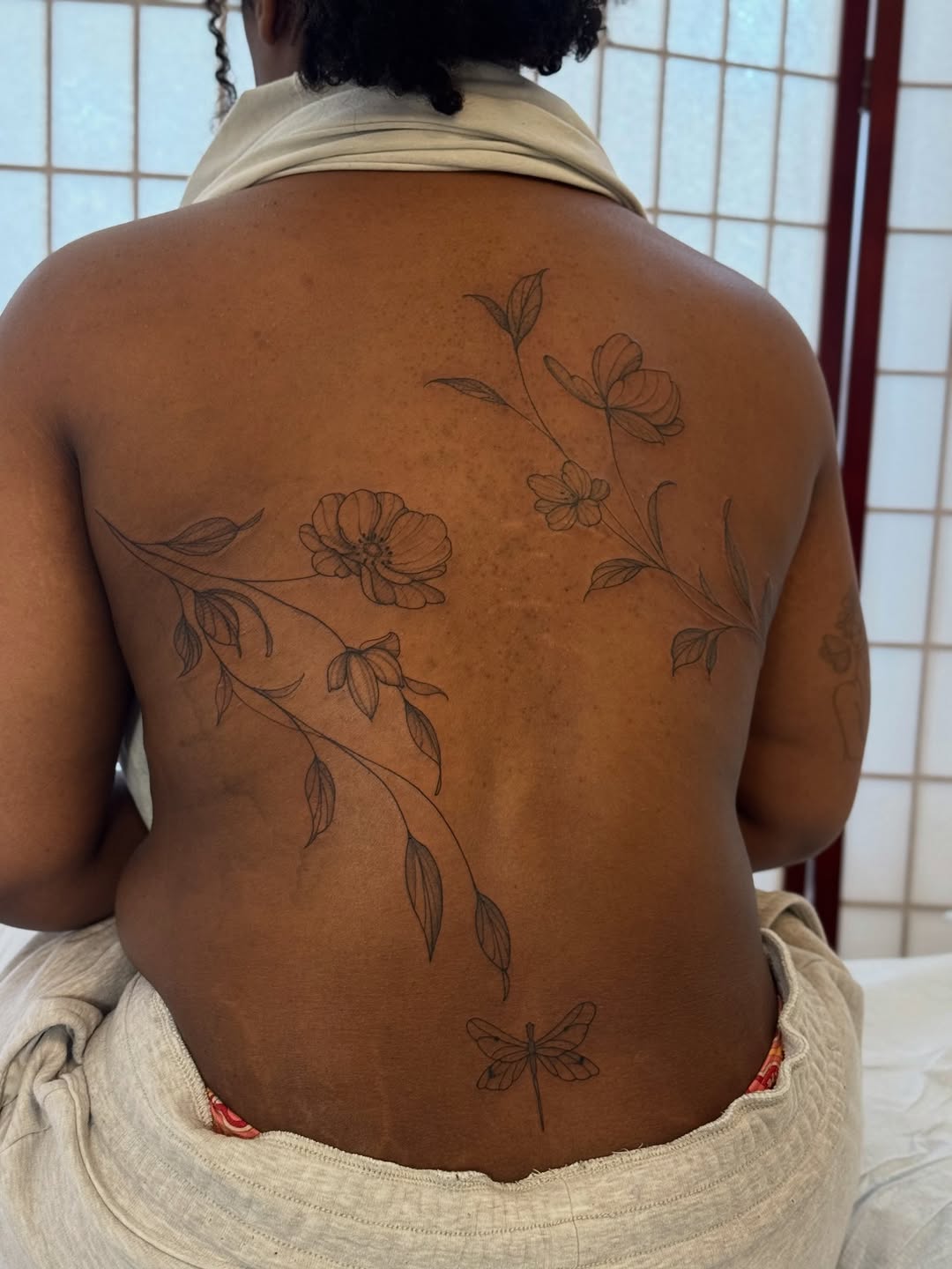 Tattoo by @liannadefleur โ fine_line