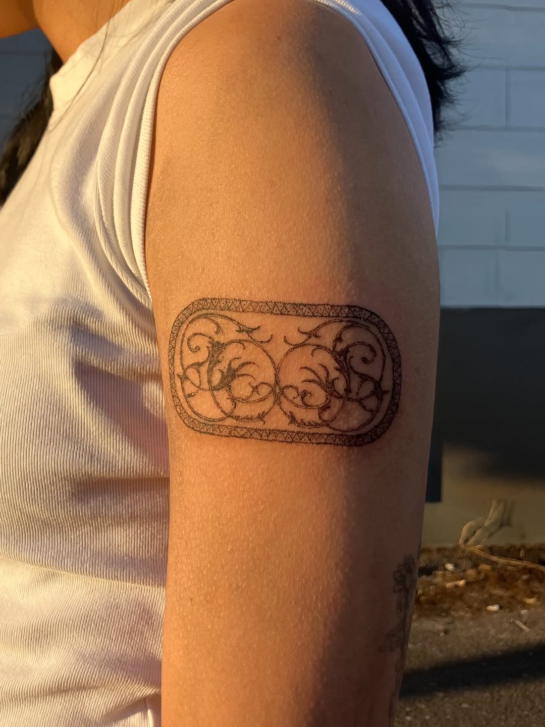 Tattoo by @sashkaciubara — fine_line