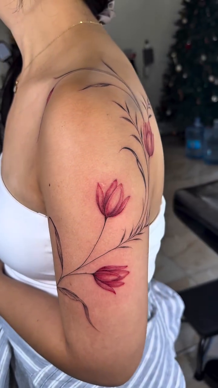 Tattoo by @dii_9dragons — fine_line, realism