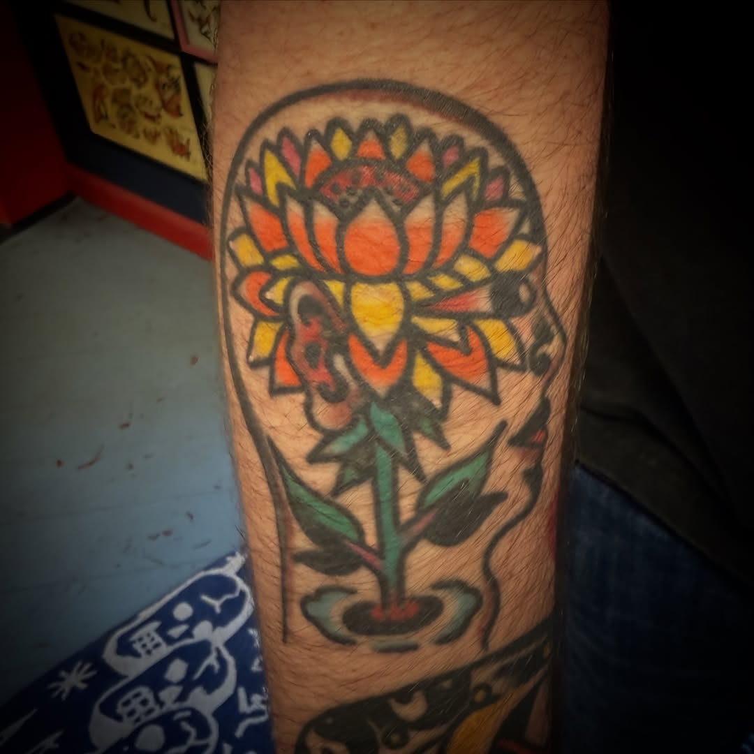 Tattoo by @chuckieneedles — american_traditional, illustrative