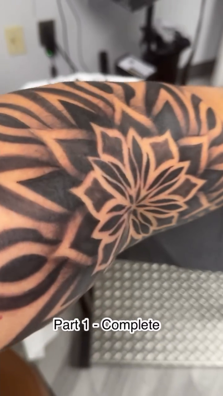 Tattoo by @tattooforero — geometric, blackwork
