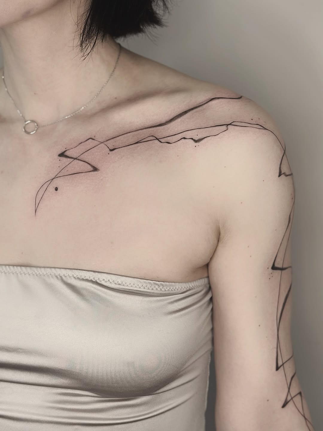 Tattoo by @masha.khelik.ttt — fine_line, minimalist