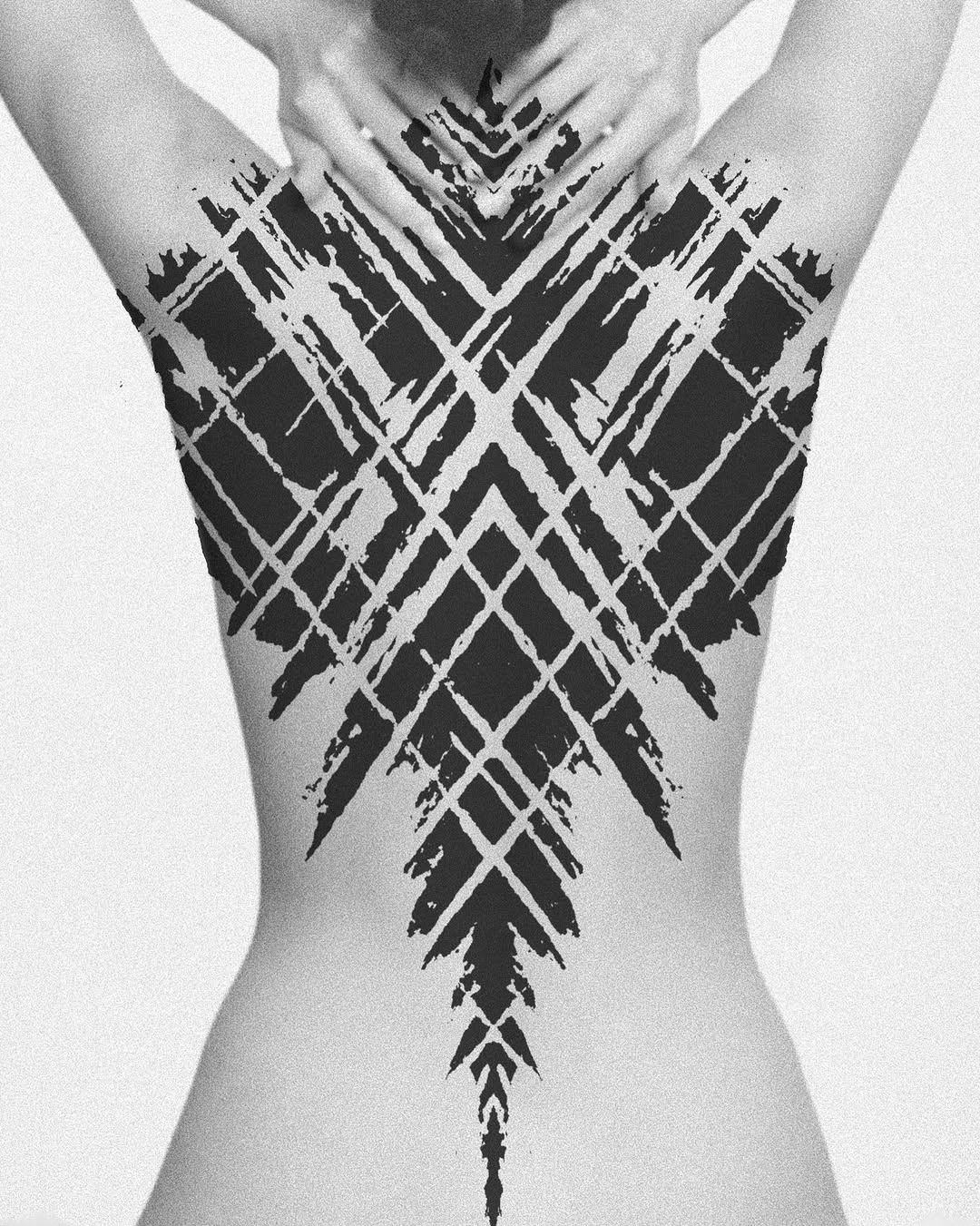 Tattoo by @mung_tattoo — blackwork, geometric