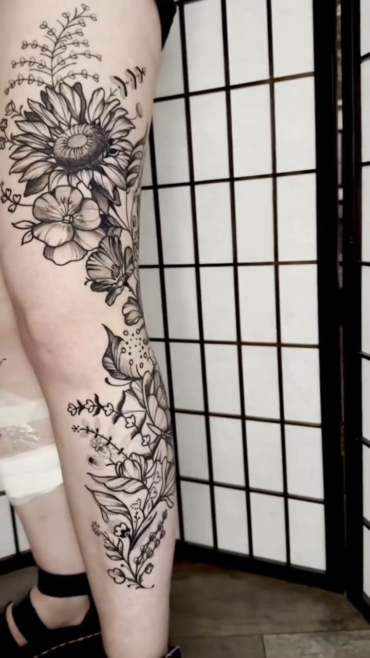 Tattoo by @foxx.teeth_ — black_and_grey, fine_line