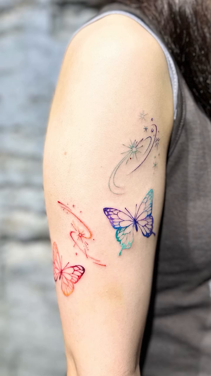Tattoo by @nu9na_tattoo — fine_line