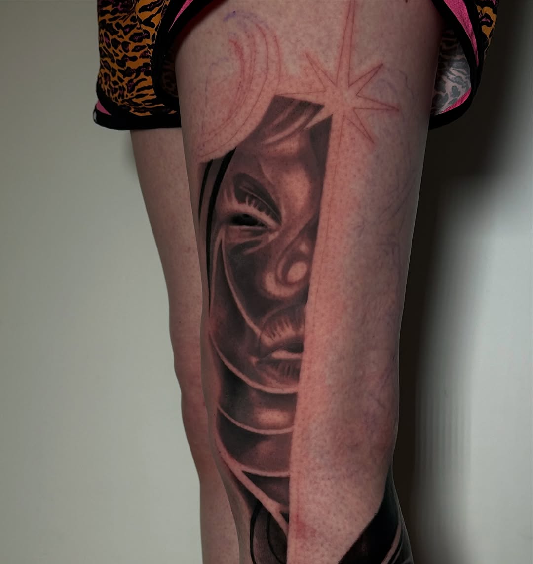 Tattoo by @osotatz โ black_and_grey, realism