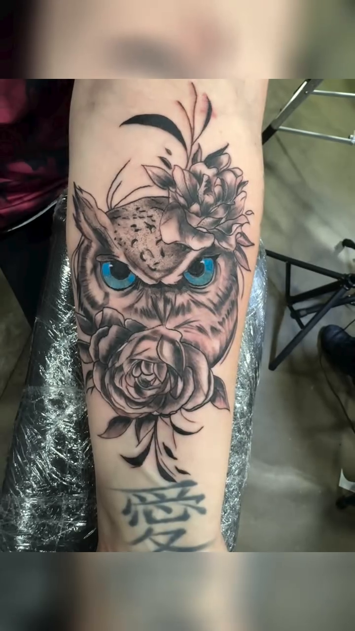 Tattoo by @tattoos_byoso โ black_and_grey, realism