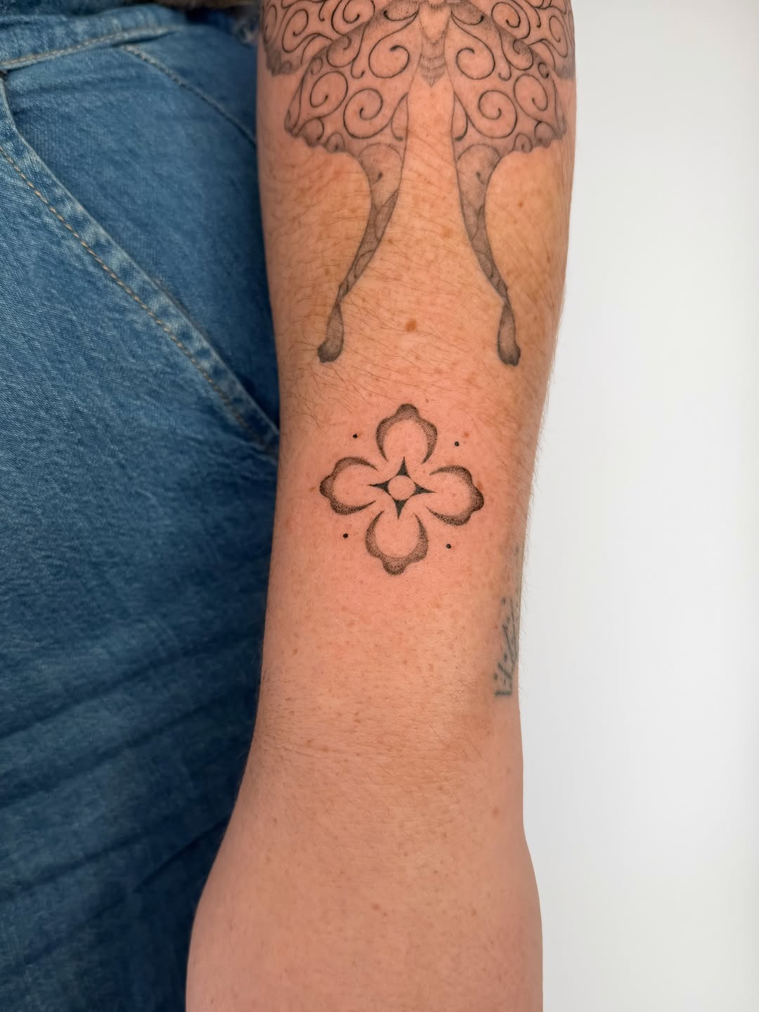 Tattoo by @leahramosink — geometric, dotwork