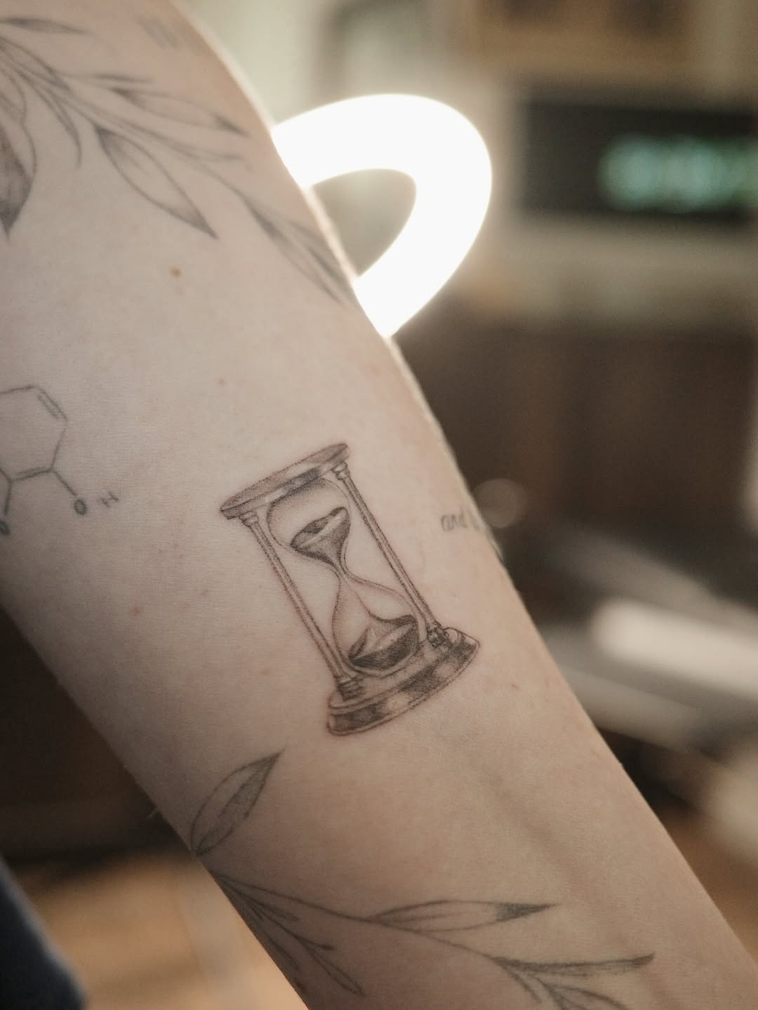 Tattoo by @tatmekb — fine_line, black_and_grey