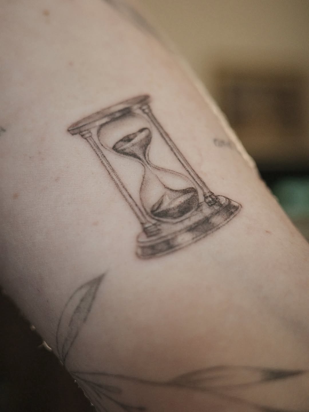 Tattoo by @tatmekb — black_and_grey