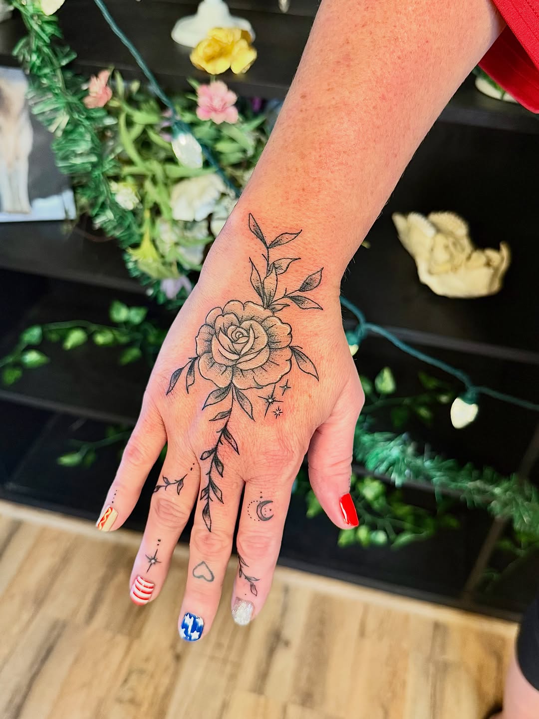 Tattoo by @honeyrosetattoo — fine_line