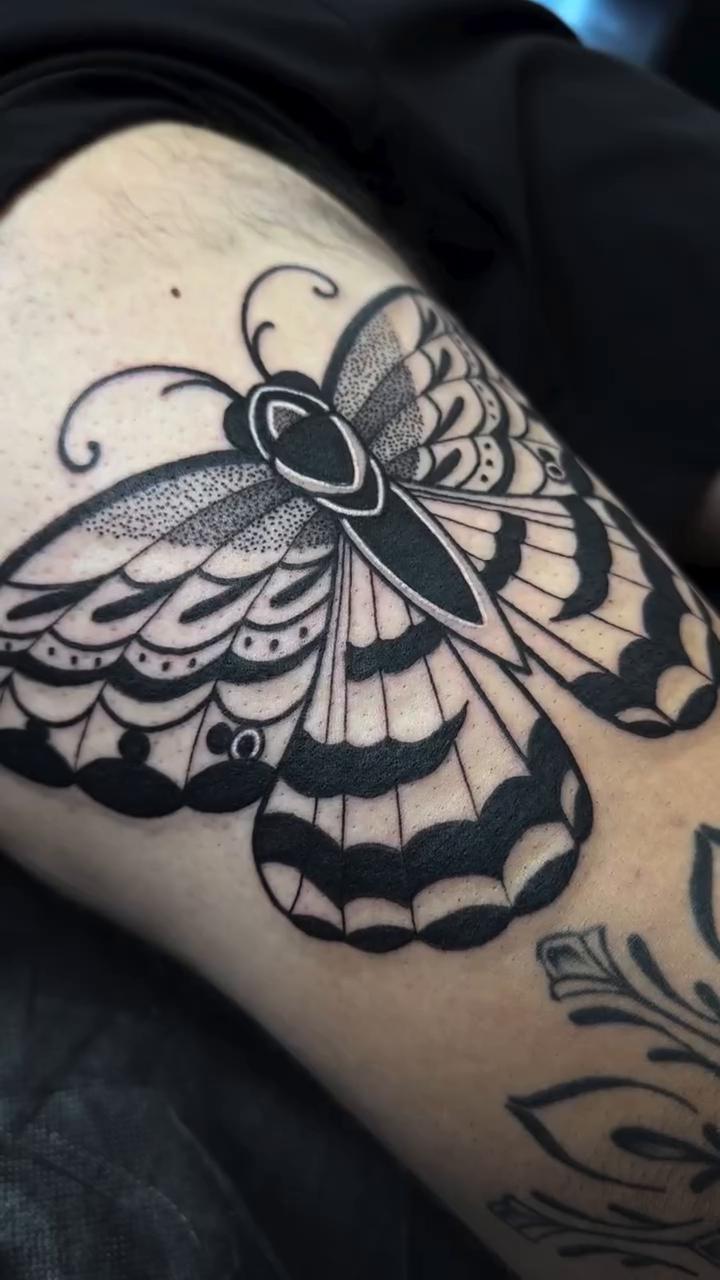 Tattoo by @tattoosby_cieraa — blackwork, illustrative