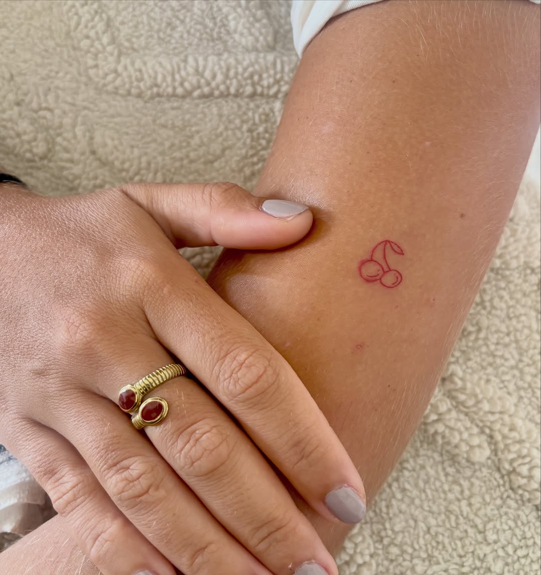 Tattoo by @secretlinetattoo — fine_line, minimalist
