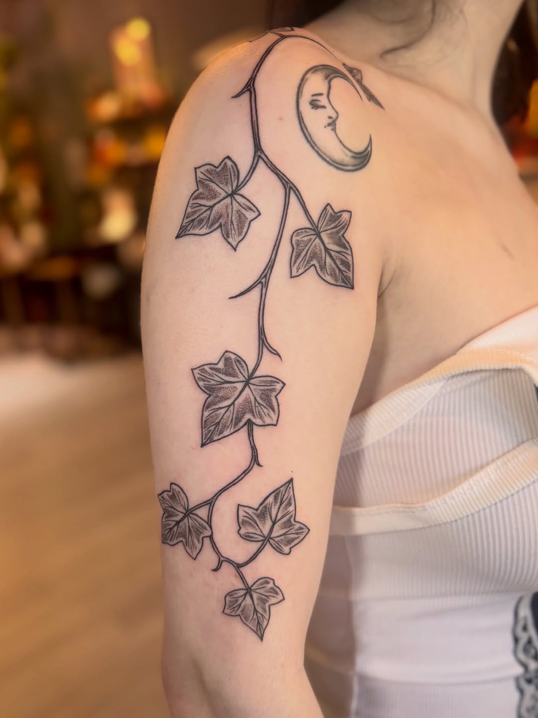 Tattoo by @daisy_chaiin — fine_line, black_and_grey