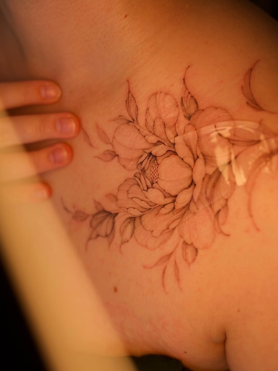 Tattoo by @vxn.ink — fine_line, illustrative