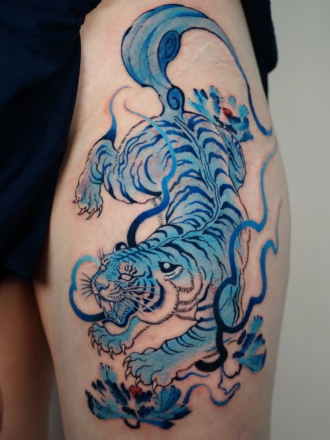 Tattoo by @vii_tattoo — japanese_irezumi, watercolor