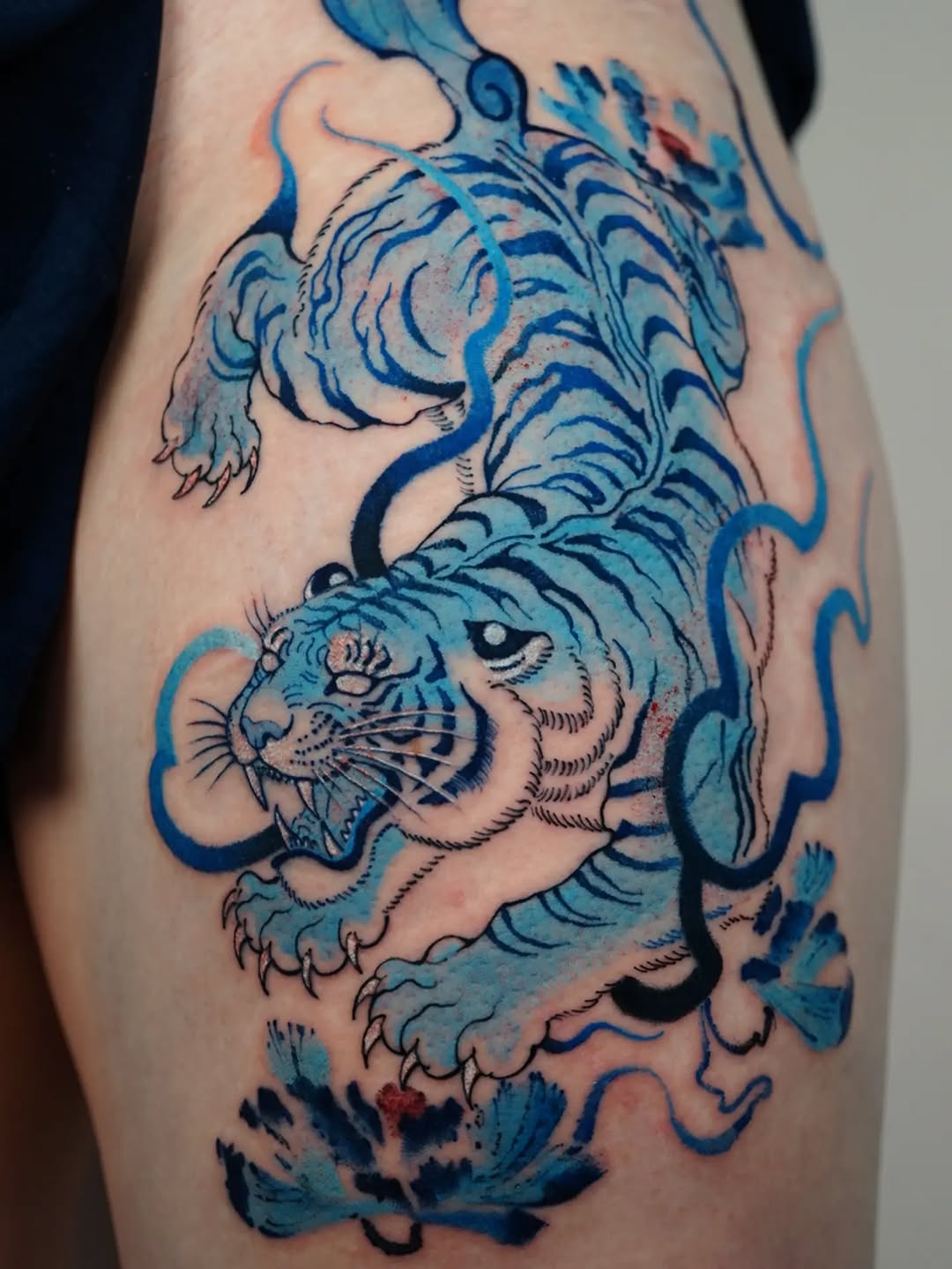 Tattoo by @vii_tattoo — japanese_irezumi, watercolor