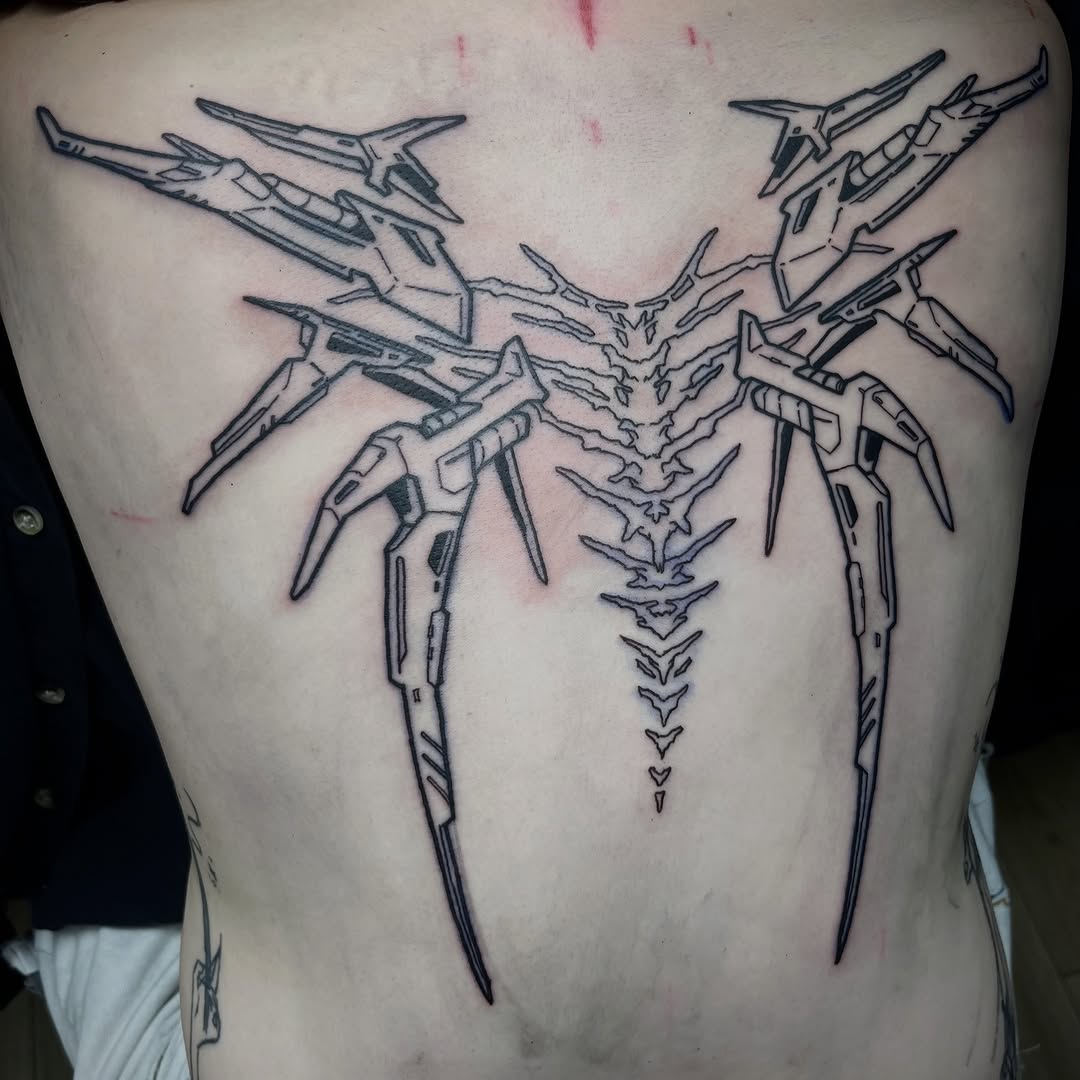 Tattoo by @pls_tnx โ geometric, blackwork