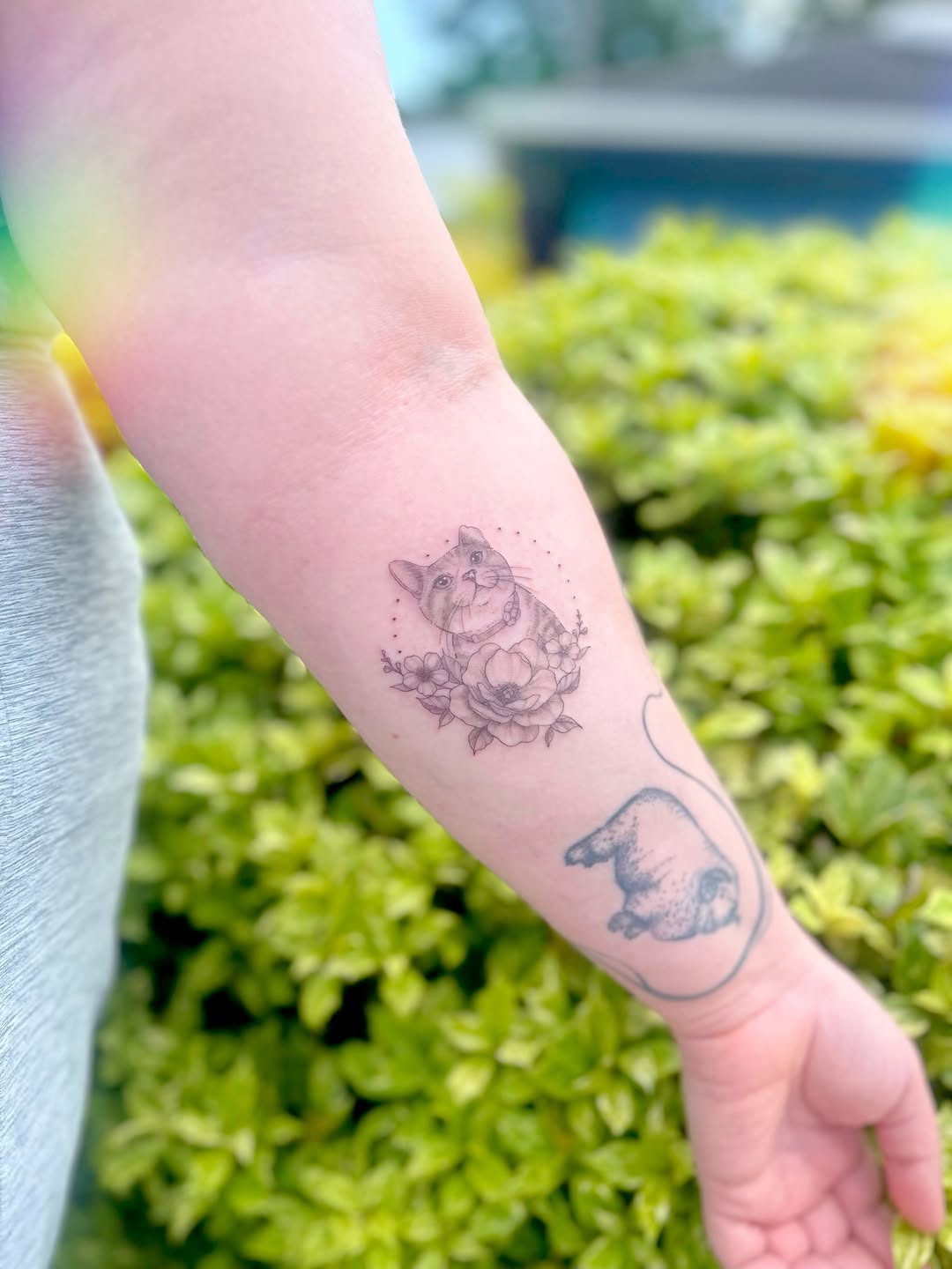 Tattoo by @alyxmakes.art — illustrative, fine_line