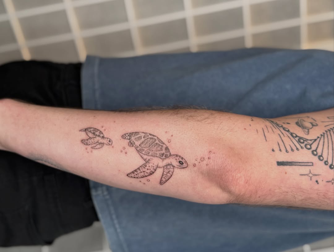 Tattoo by @dottedbydama — fine_line