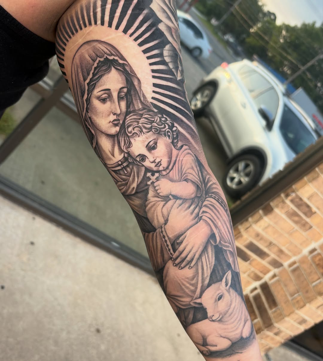 Tattoo by @osieltattoos โ realism, black_and_grey