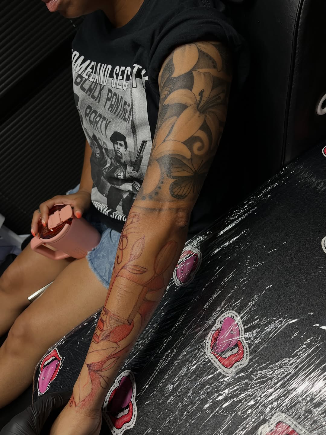 Tattoo by @dhoiofficial — black_and_grey