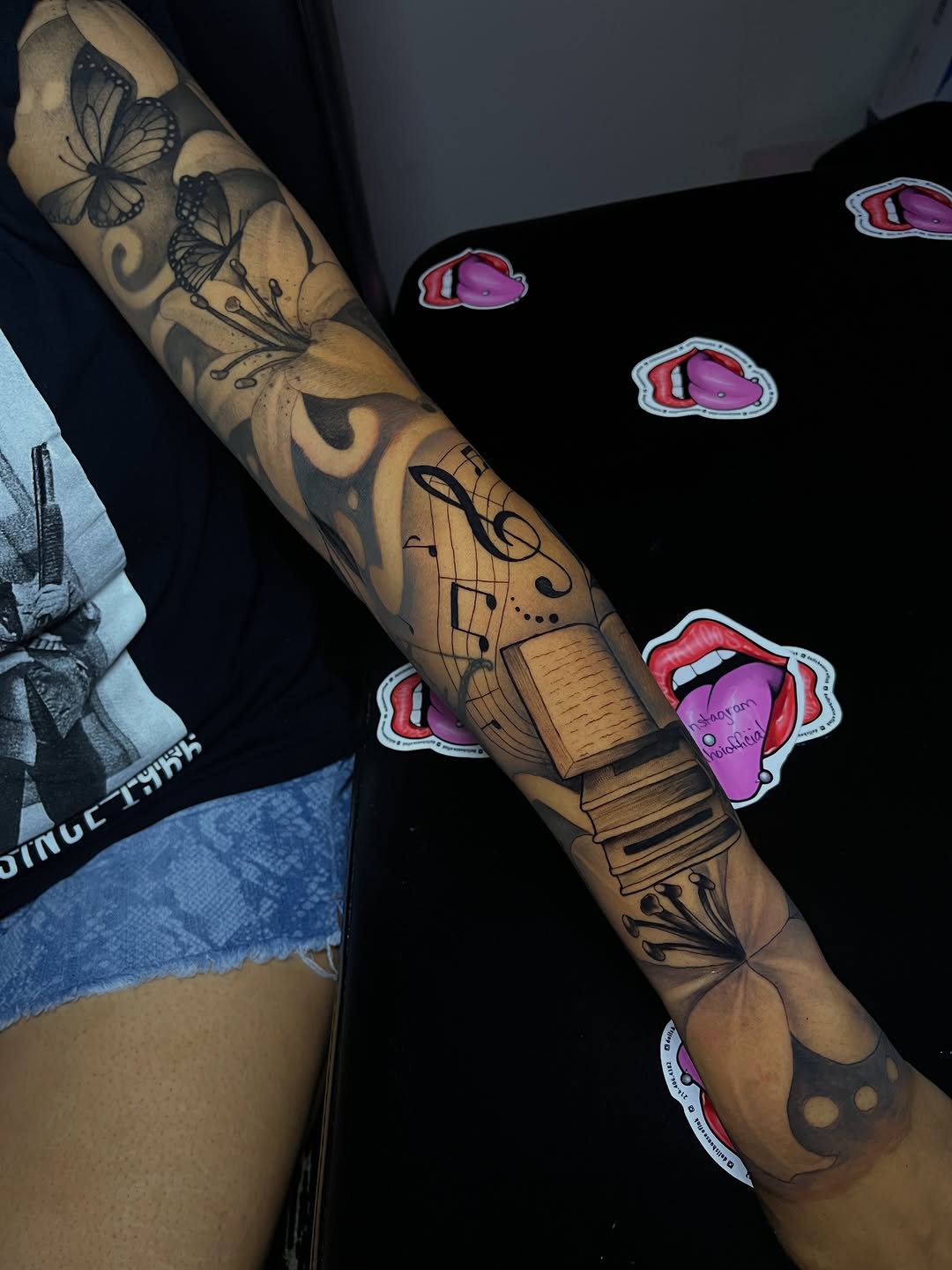 Tattoo by @dhoiofficial — black_and_grey