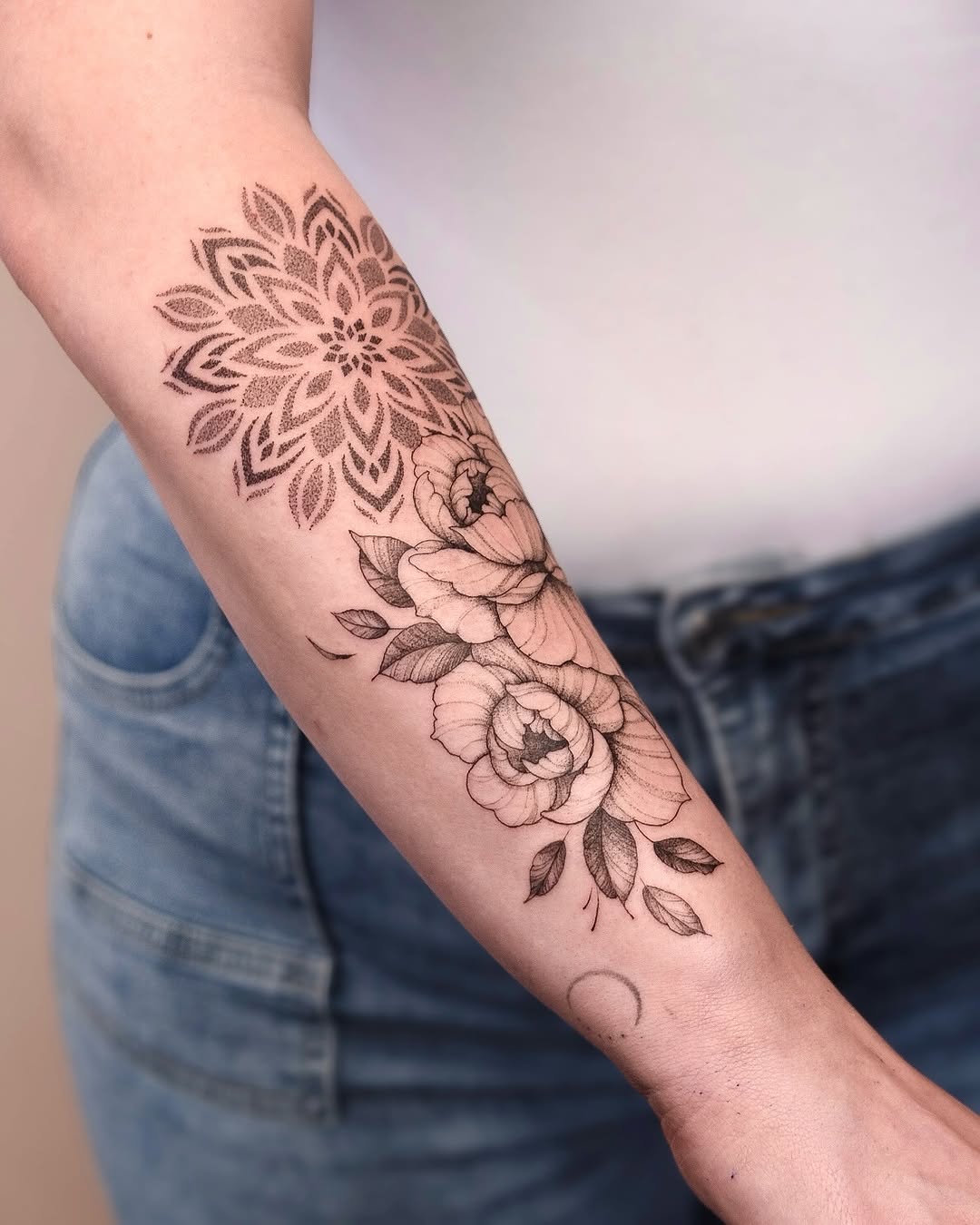 Tattoo by @ariana_tattooing — dotwork