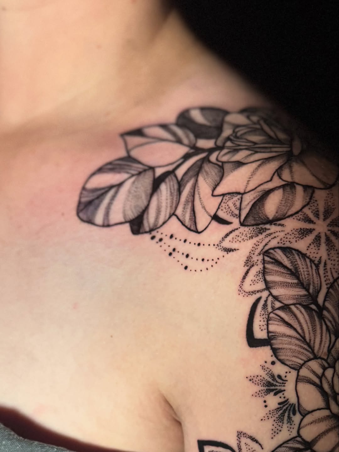 Tattoo by @brandi.dandy.tattoos β dotwork