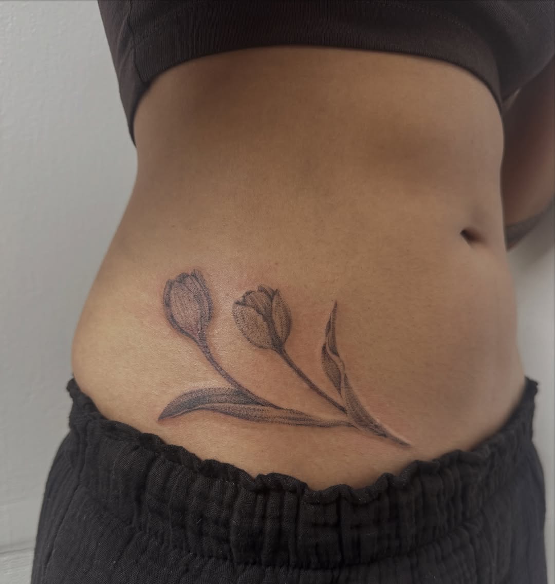 Tattoo by @tiannaos — fine_line, dotwork