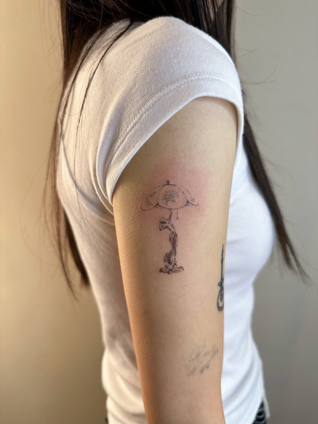 Tattoo by @olobi.poke — fine_line, illustrative