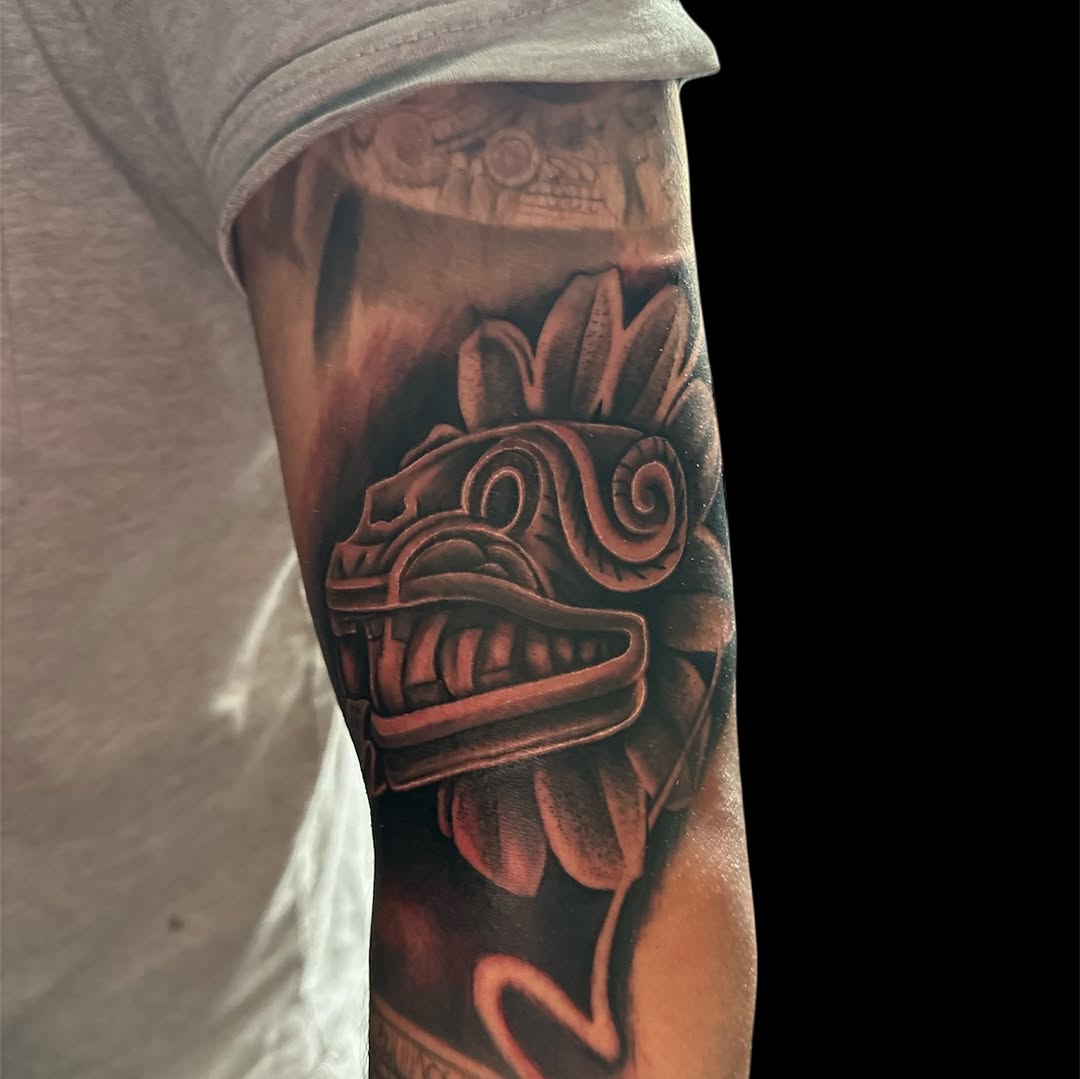 Tattoo by @tattyourface — black_and_grey, realism