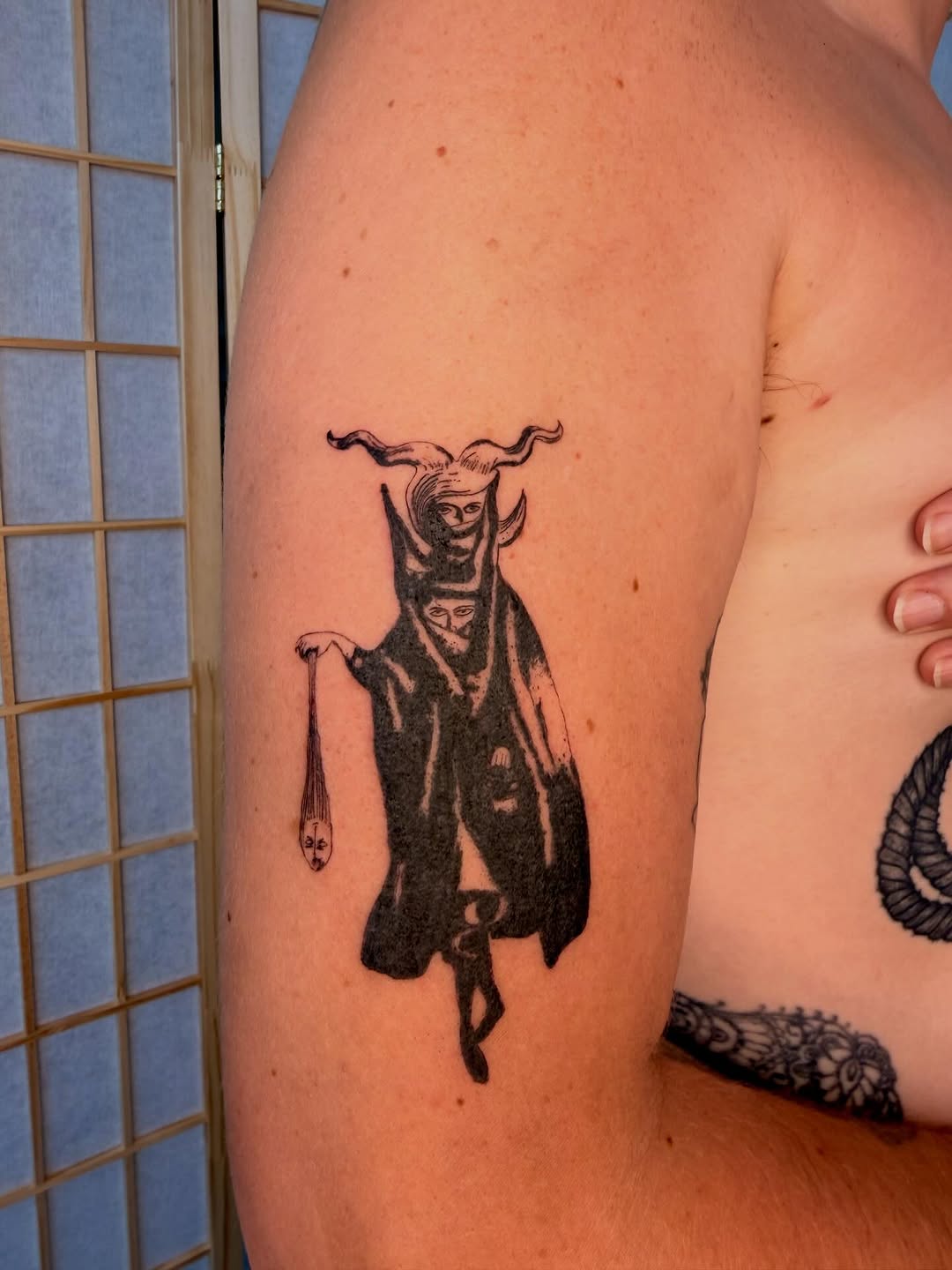 Tattoo by @slendels โ blackwork, illustrative