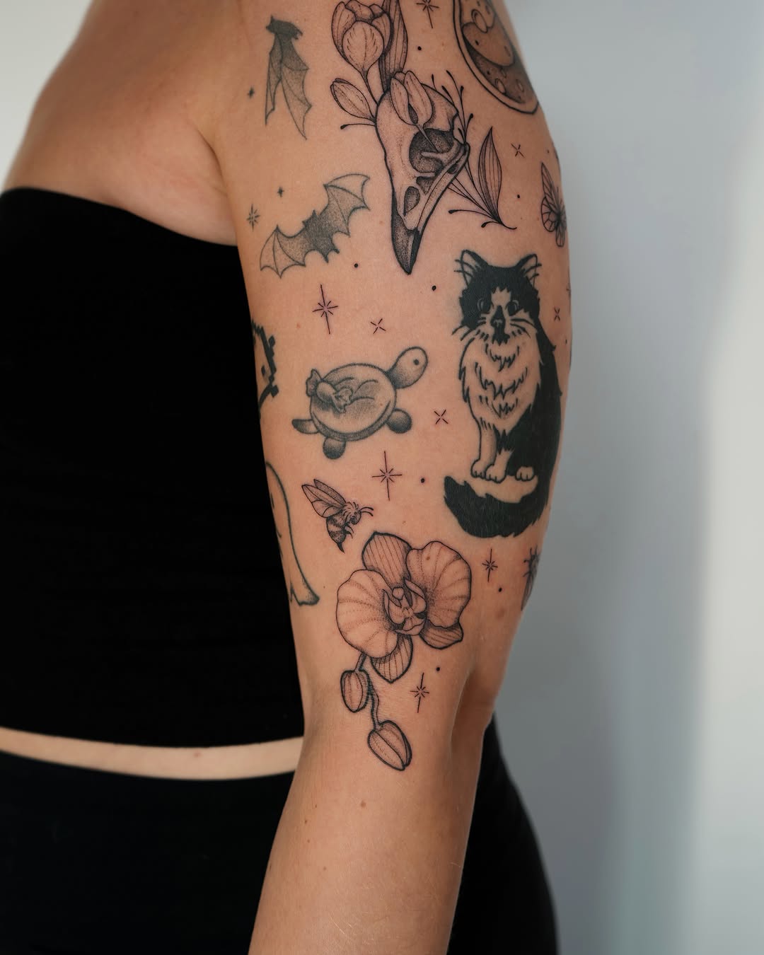 Tattoo by @mikaylasuetattoo — fine_line, black_and_grey