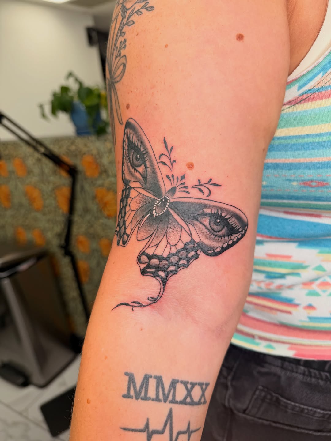 Tattoo by @lexiodam_tattoos — black_and_grey, illustrative