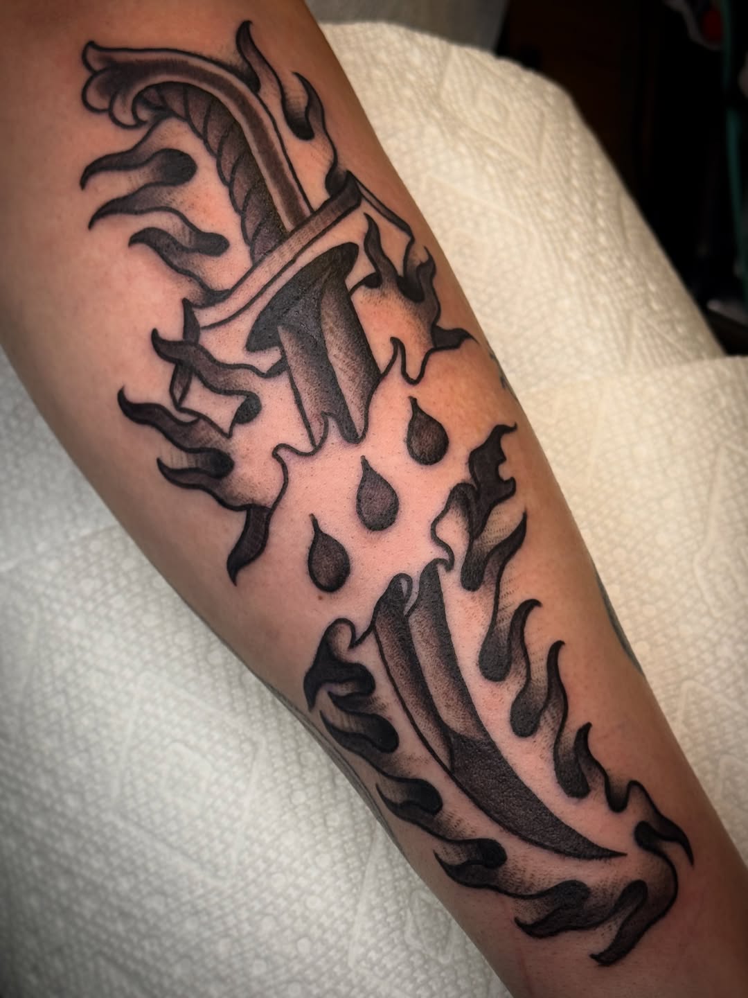 Tattoo by @cfinksta — blackwork