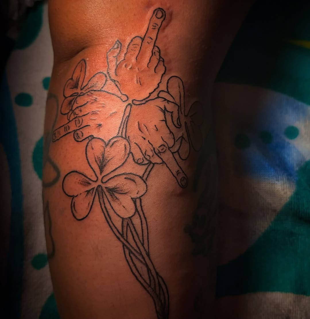 Tattoo by @wellaubietattin — illustrative, blackwork