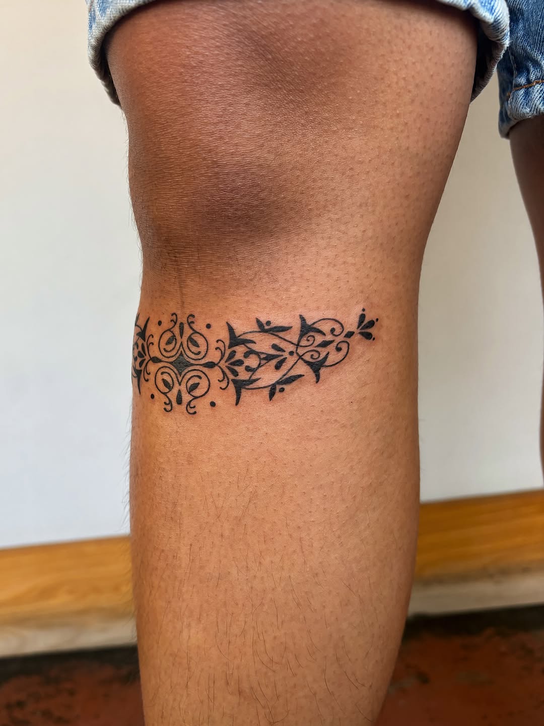 Tattoo by @abigailtattoos — ornamental, fine_line
