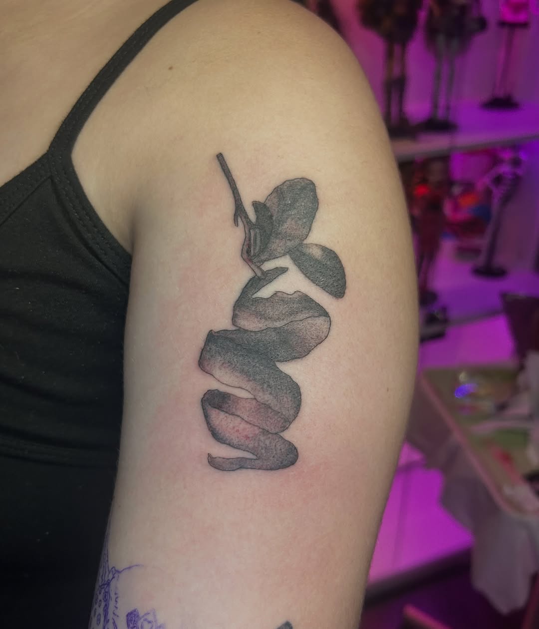 Tattoo by @alifaetattoos — black_and_grey, realism