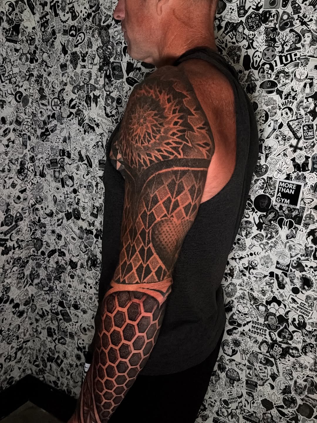 Tattoo by @kee.tattoos — geometric, dotwork