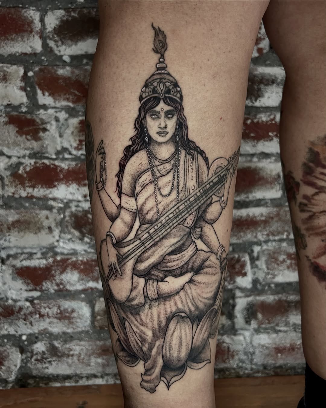 Tattoo by @_nyland โ black_and_grey